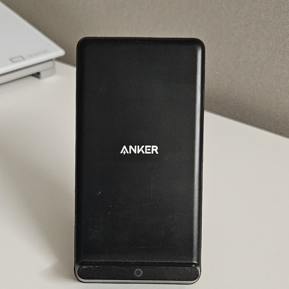 ANKER PowerWave 10 Pad and Stand